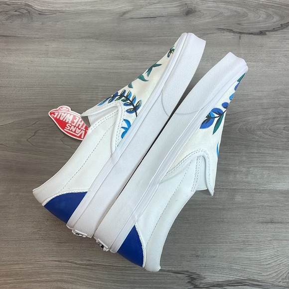 VANS- Custom Handpainted vans slip Ons - Picture 6 of 8
